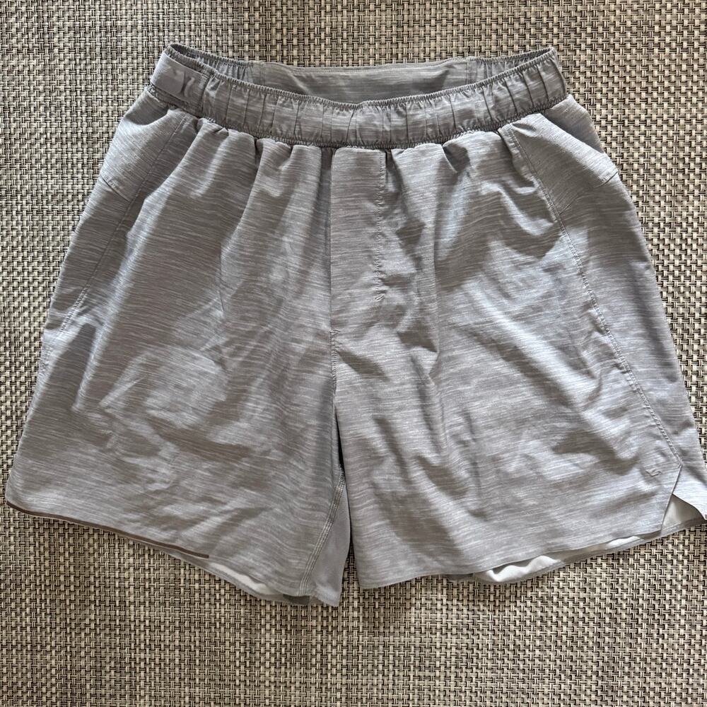 LULULEMON 7" Men's License to Train LINED Shorts S Gray Grey Workout Train
